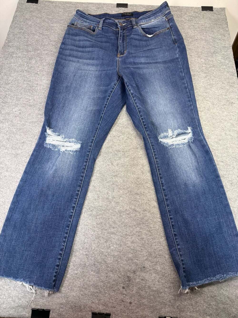 Judy Blue Straight Fit Distressed Jeans Size 14W Blue Denim